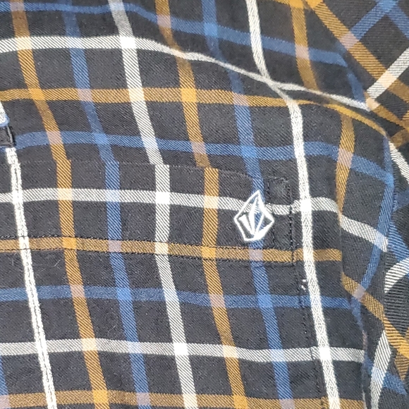 Volcom flannel - Picture 2 of 3